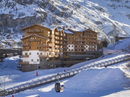 Tignes Appartement | Alpine Stay w Spa Views