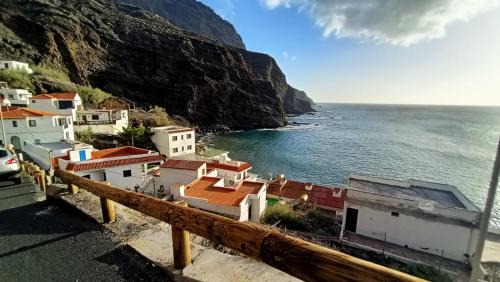 Alojera Maison | alquilaencanarias Casa La Playa La Gomera