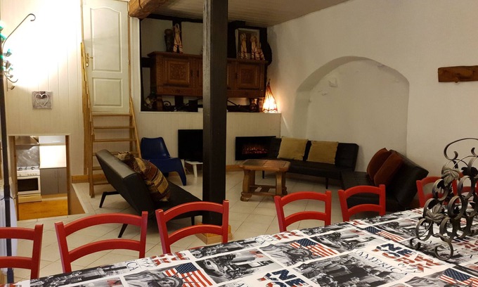 Riquewihr Maison | ALSACE ,RIQUEWIHR House of the 16th century (4 to 14 persons)