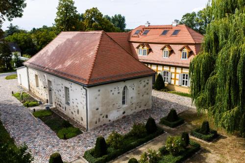 Gross Beuchow Maison | Alte Kirche im Schloss Beuchow