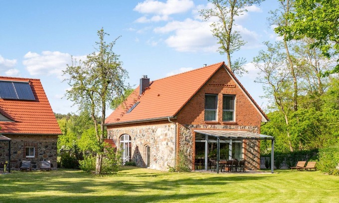 Gorzig Maison | Alte Scheune mit 116 m² für 8+2 Pers., 3 Schlafzimmer, 3 Bäder, Sauna