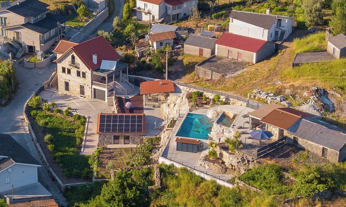 Viseu Maison | Alte Steinvilla Liebevoll Renoviert in Viseu Bodiosa