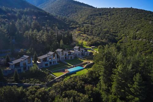 Amfikleia-Elateia Chalet De Ski | Alti Parnassos Residences
