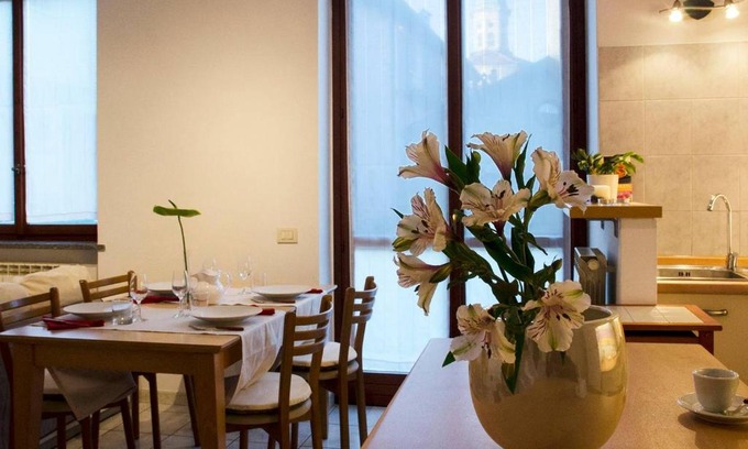 Lomazzo Appartement | ALTIDO Lively 2 bedroom Apt with Parking close to Como