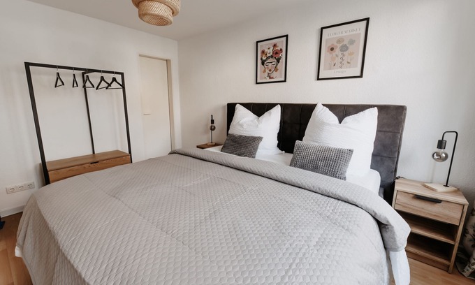 Lemgo Appartement | Design Altstadt-Appartement-Vue ville-Salle de bain privée séparée
