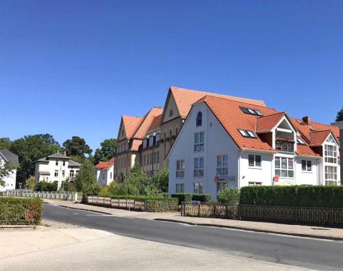Neubrandenburg Appartement | Am Kulturpark - Ferienwohnung mit 3 Schlafräumen für 6 Personen Neubrandenburg