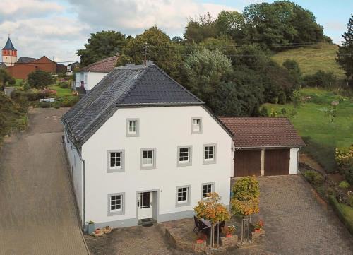 Budesheim Maison | Am Osterberg