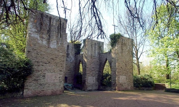 Menden Hôtel | Am Rathaus