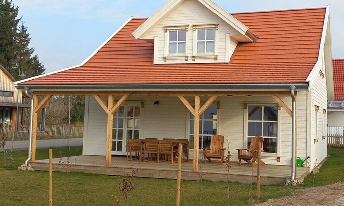 Warin Maison | sur le chemin des roseaux Retraite moderne