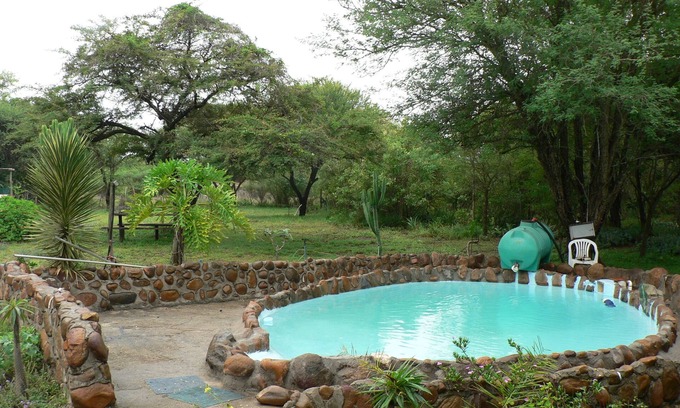 Thorny Bush Game Reserve Cabine | Amanzimlotzi Riverside Bush Camp