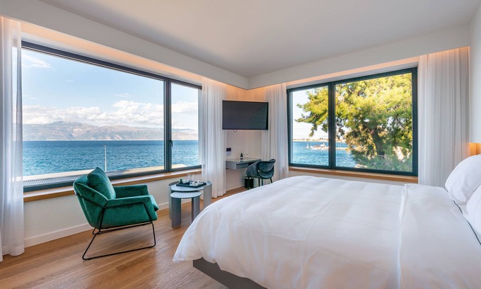 Aigio Hôtel | Amario Suites Hotel
