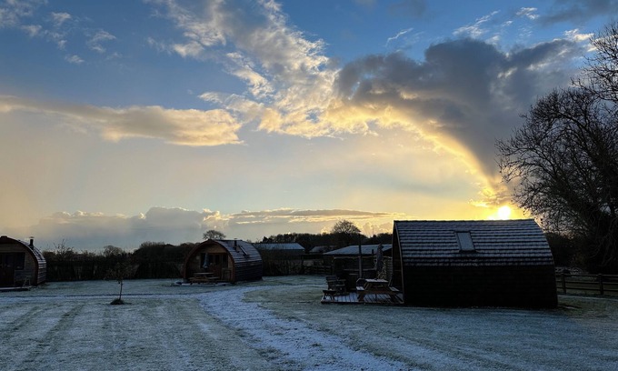 Kilnwick Cabine | Amazing 1bedroom cabin near Driffield in the wonderful East Riding of Yorkshire