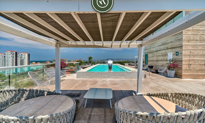 Isla Iguana Appartement | Amazing 2 BR Condo - Marina - Rooftop Pool - Gym