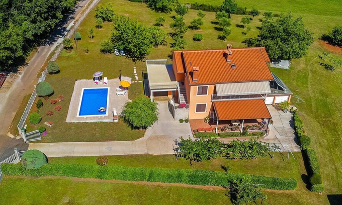Sumber Appartement | Superbe appartement à Nedescina