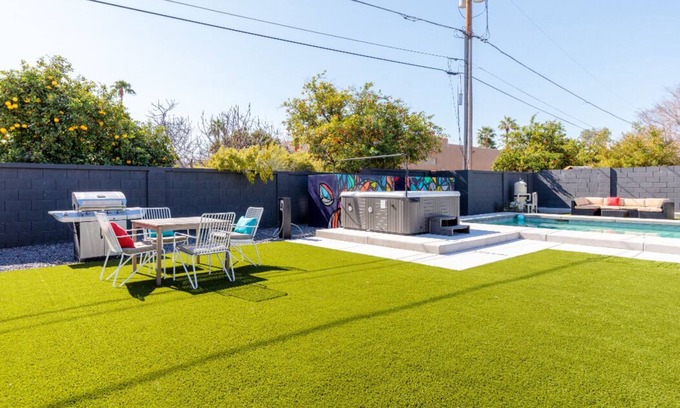 South Scottsdale Maison | Amazing backyard wpool~Walk to Old Town Scottsdale