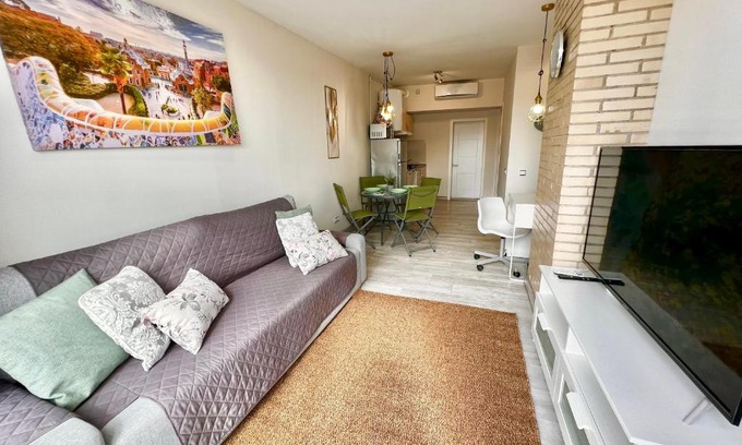 Badalona Appartement | Amazing Badalona Apartment With Terrace
