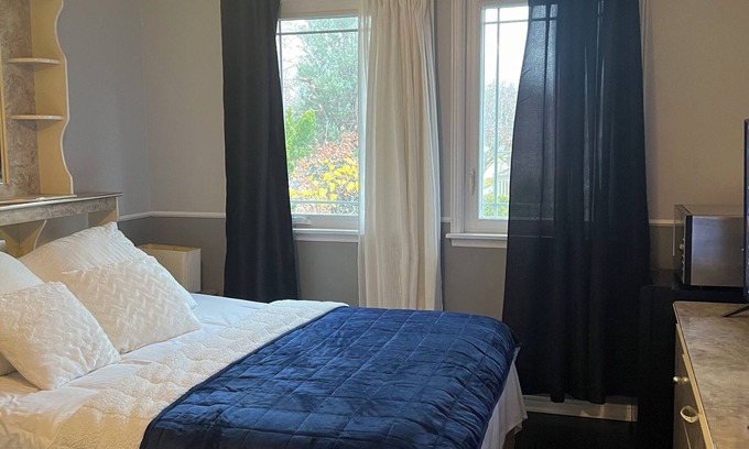 Glen Abbey Maison | Amazing Comfortable Gem at Oakville