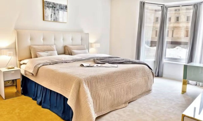 Downtown Appartement | Amazing downtown 3-bedroom 2 bath apartment in amazing Norfolk. Pet friendly!!