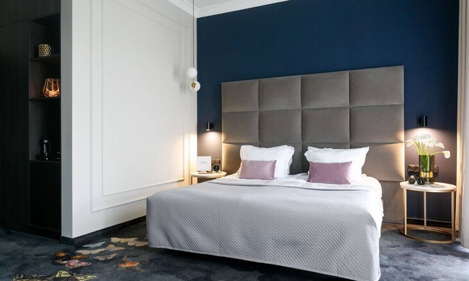 Stradom Hôtel | Amazing Downtown Getaway | Near Local Landmarks