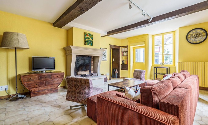 Dommartin-le-Saint-Pere Maison | Amazing home in Dommartin-le-Saint-Pèr