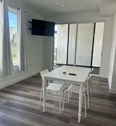 Larchmont Appartement | Amazing Hollywood Apartment FREE Parking & WiFi