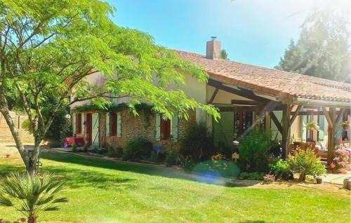 Mauleon-d'Armagnac Maison | Amazing Home In Mauléon-D'armagnac