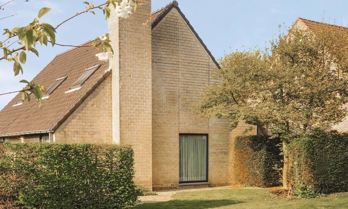Beerse Maison | Amazing Home in Beerse With 4 Bedrooms and Wifi