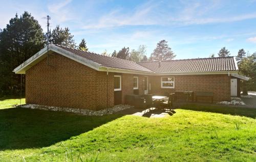 Blavand Maison | Amazing Home In Blåvand With Kitchen