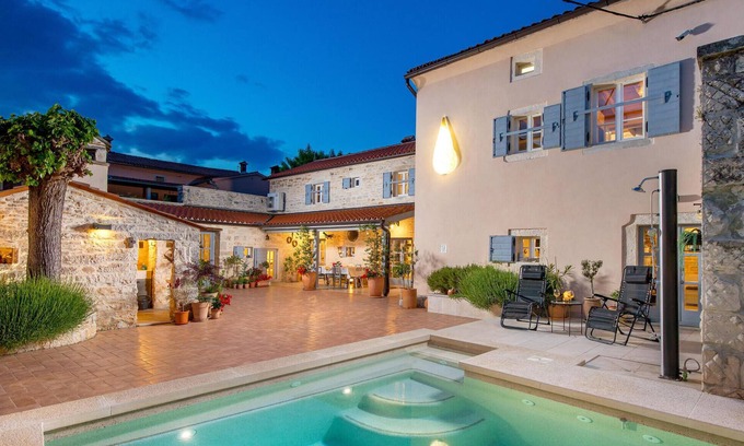 Foli Maison | Superbe maison à Foli avec WiFi