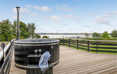 Ronbjerg Maison | Amazing Home In Roslev With Wifi