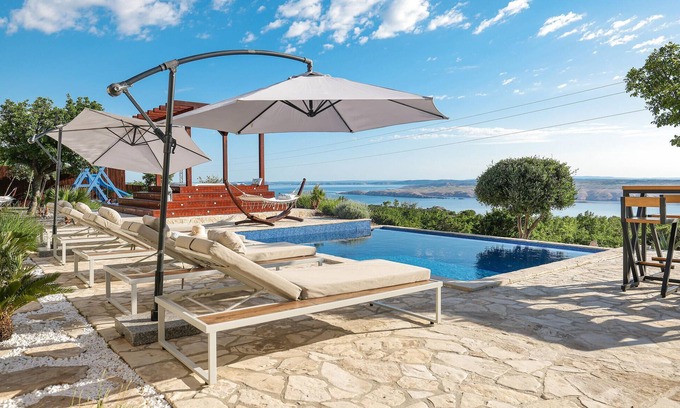 Senj Maison | Superbe maison à Stinica avec jacuzzi