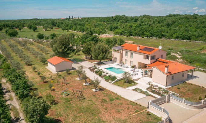 Orbanici Maison | Superbe maison de 4 chambres à Vodnjan