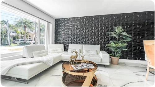 Lighthouse Point Maison | Amazing Home w Heated Pool 8 mins to the Beach