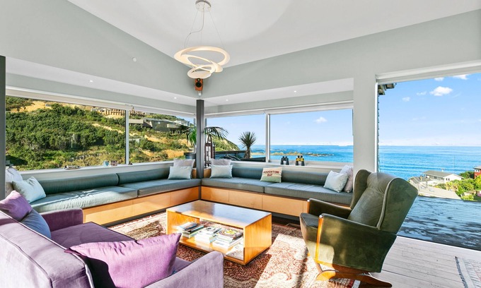 Houghton Bay Maison | Amazing home with all day sun and mesmerizing sea views out to the cook strait.