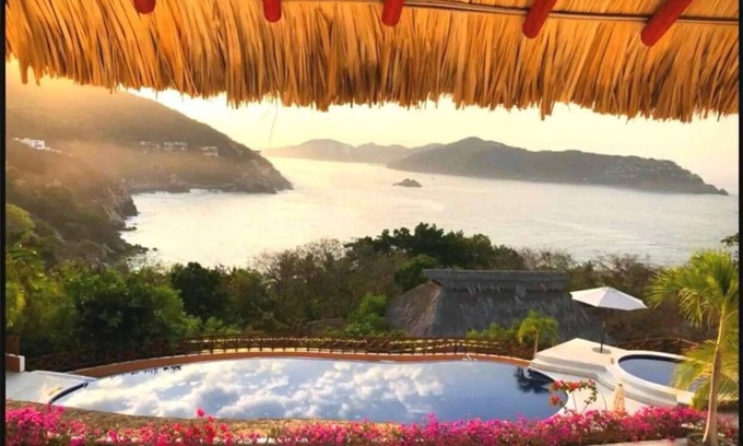 Brisas del Marques Maison | AMAZING HOUSE IN CONDO