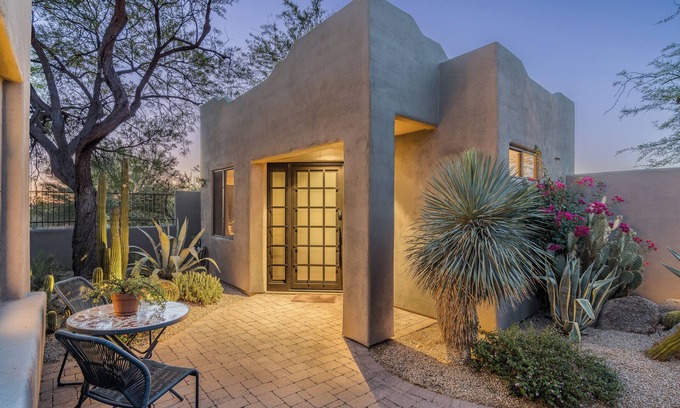 Mirabel Village Maison | Amazing Oasis w/Stunning Views & Private Hot Tub in Scottsdale, AZ!