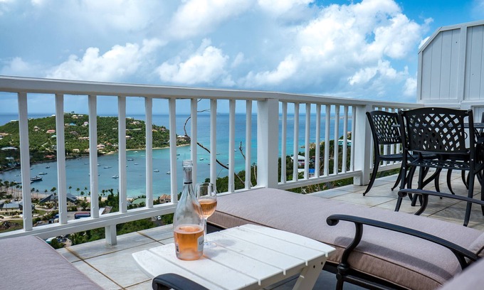 Estate Bethany Villa | Une vue imprenable depuis la villa Blue Oasis sur le pont supérieur