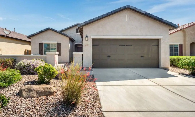Anthem at Merrill Ranch Maison | Amazing outdoor space! 5 minute walk to park with paved trails.