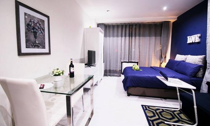 Valenzuela Appartement | Amazing Romantic view L-pools Gramercy Makati 1212