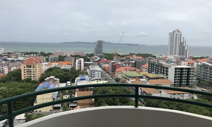 Pratumnak Hill Copropriété | Amazing Sea and Island View with “WOW” Sunsets
