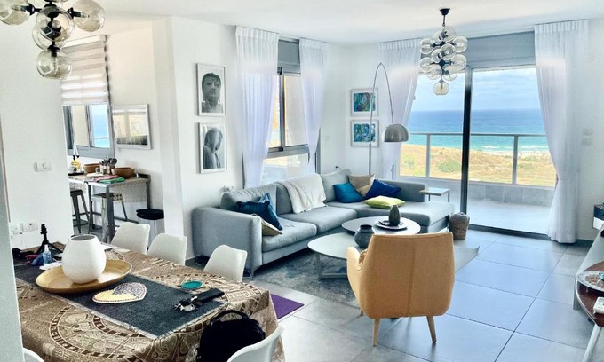 Bat Yam Appartement | Amazing sea View, steps to beach, near Tel-aviv