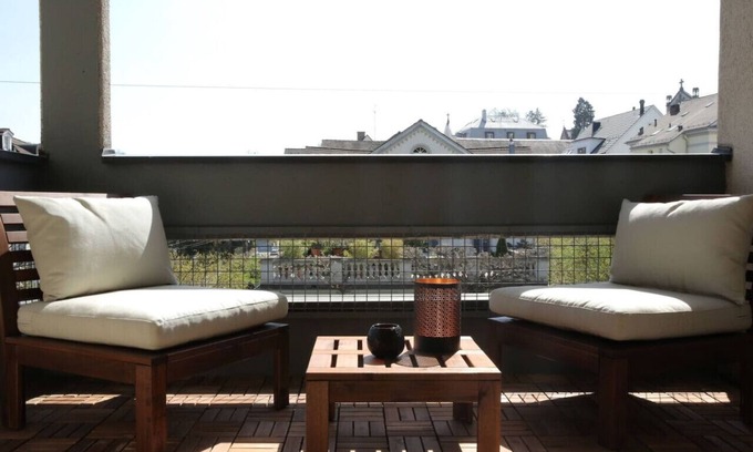 Hochschulen Appartement | Amazing studio in the city center (Art 12)