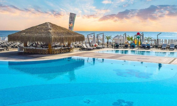 Lozenets Appartement | Suite incroyable avec accès à la plage et piscine