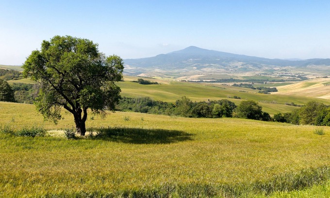 Monticchiello Autre | Amazing view 3 bdr villa with pool & A/C in Pienza | Leccino
