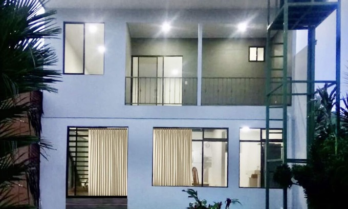 Alajuela Maison | Amazing View. Entire House. 15 min from San Jose Airport