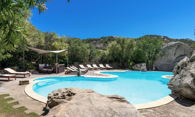 Porto Rotondo Villa | Incroyable villa "Roccia" avec Wi-Fi, climatisation, jardin et terrasse