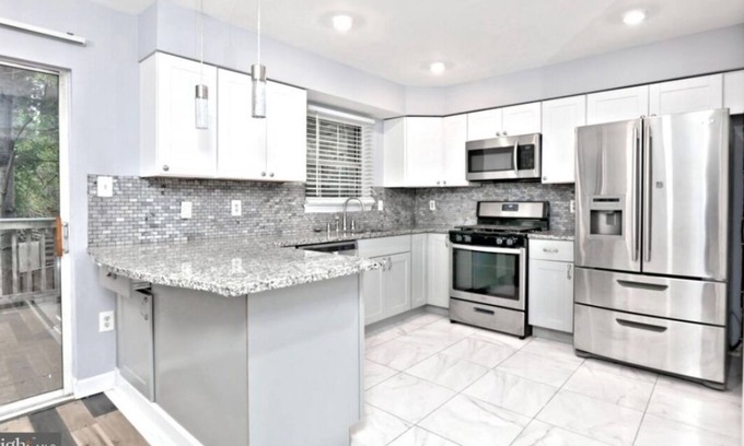 Newington Maison | Amazing Washington DC Metro Townhouse