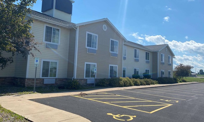 Oshkosh Hôtel | AmericInn by Wyndham Oshkosh