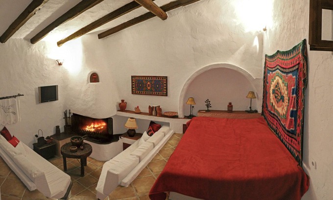 Egira Maison | Ampelos Estate - The Studio
