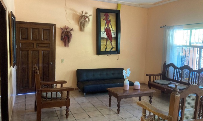 La Penita de Jaltemba Maison | Amplia casa de 6 cuartos, alberca, aire acondicionado, y WiFi.